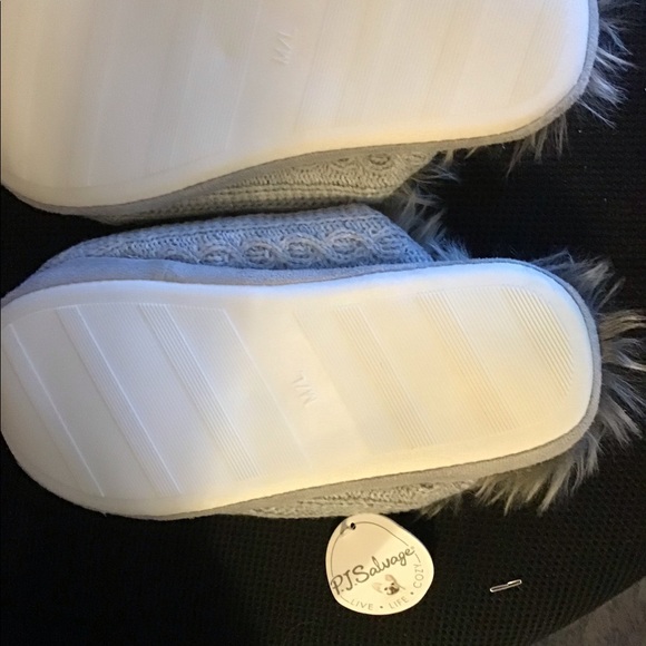 Slippers - Picture 2 of 2